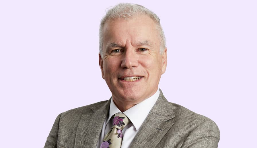 Martin Gisbourne headshot.