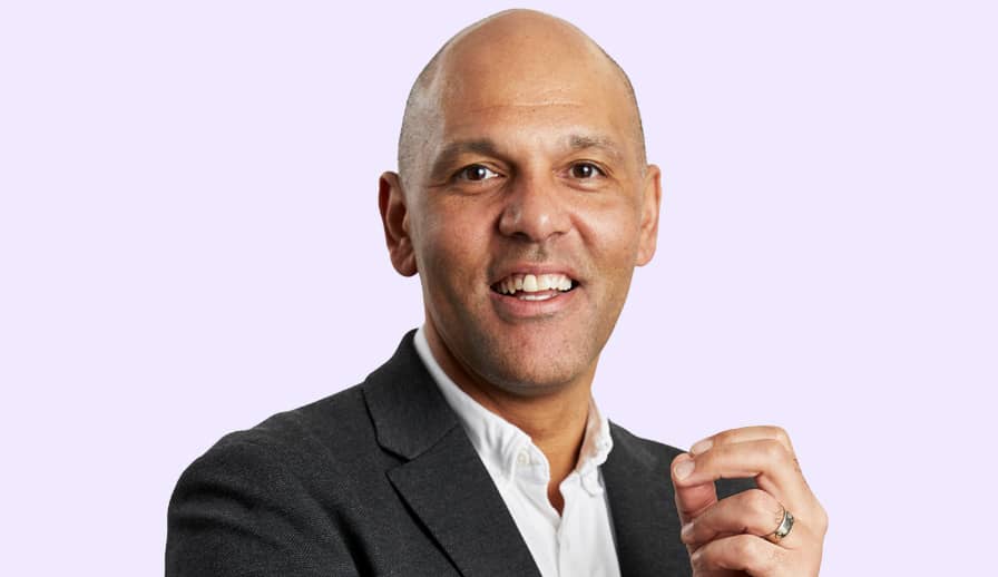 Lee Mellor headshot.