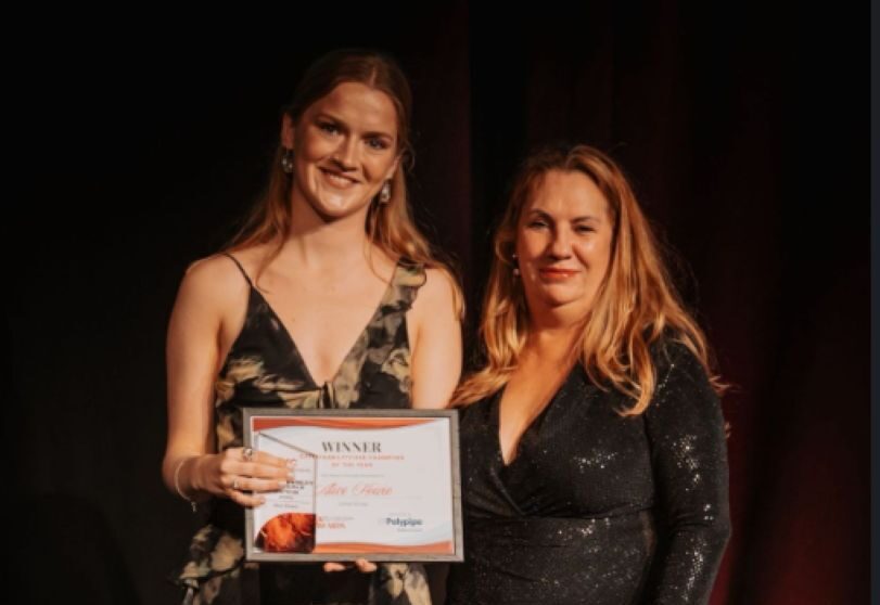 Summer intern wins award
